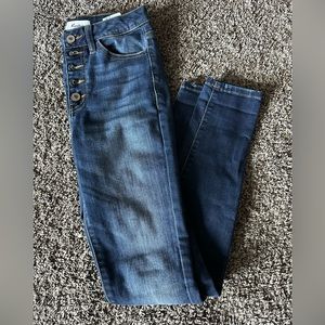 Kancan Skinny Jeans Size 3/25, very light distressing